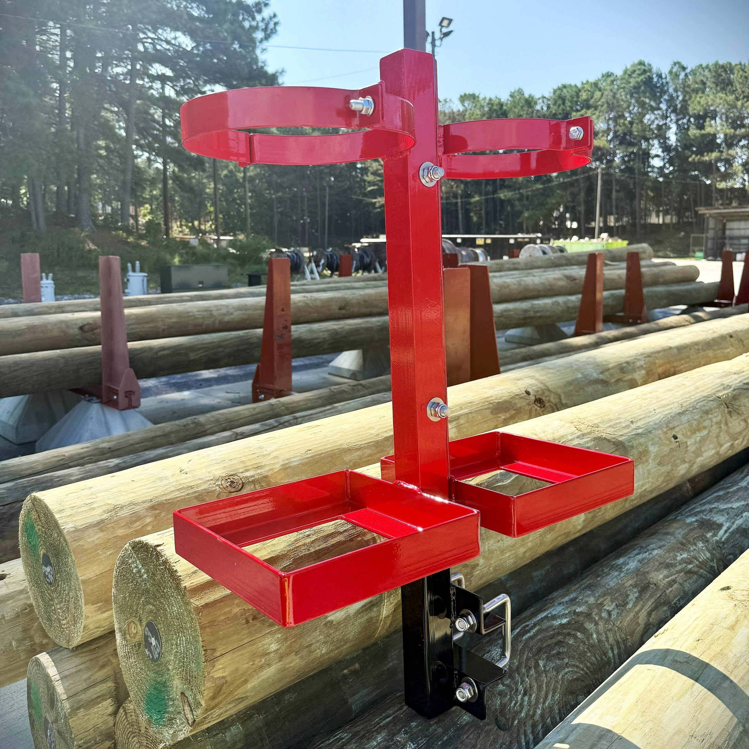 Pedestal Mount Blanket Tube Holder