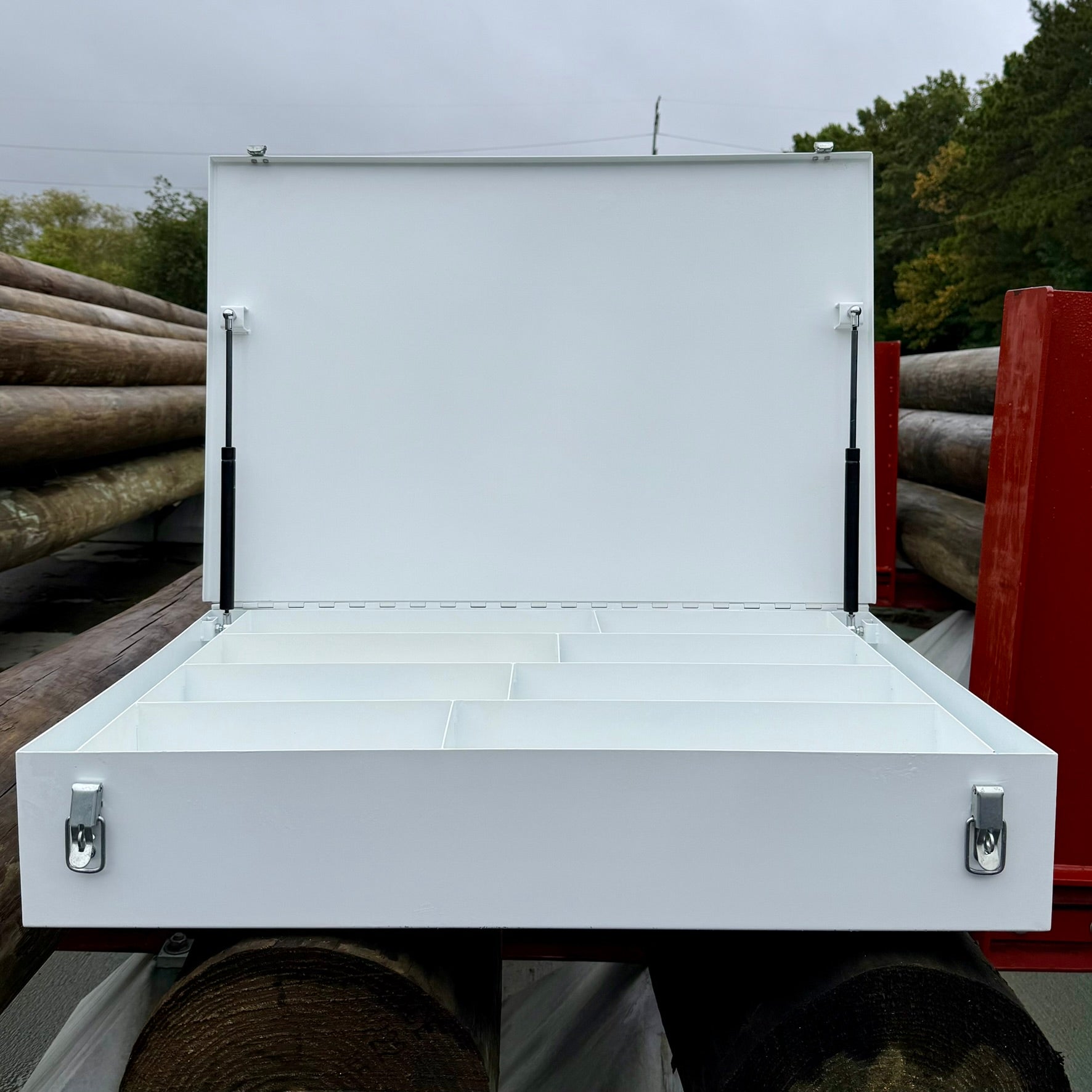 8-Compartment Bolt Bin for 5/8" & 3/4" Bucket Truck