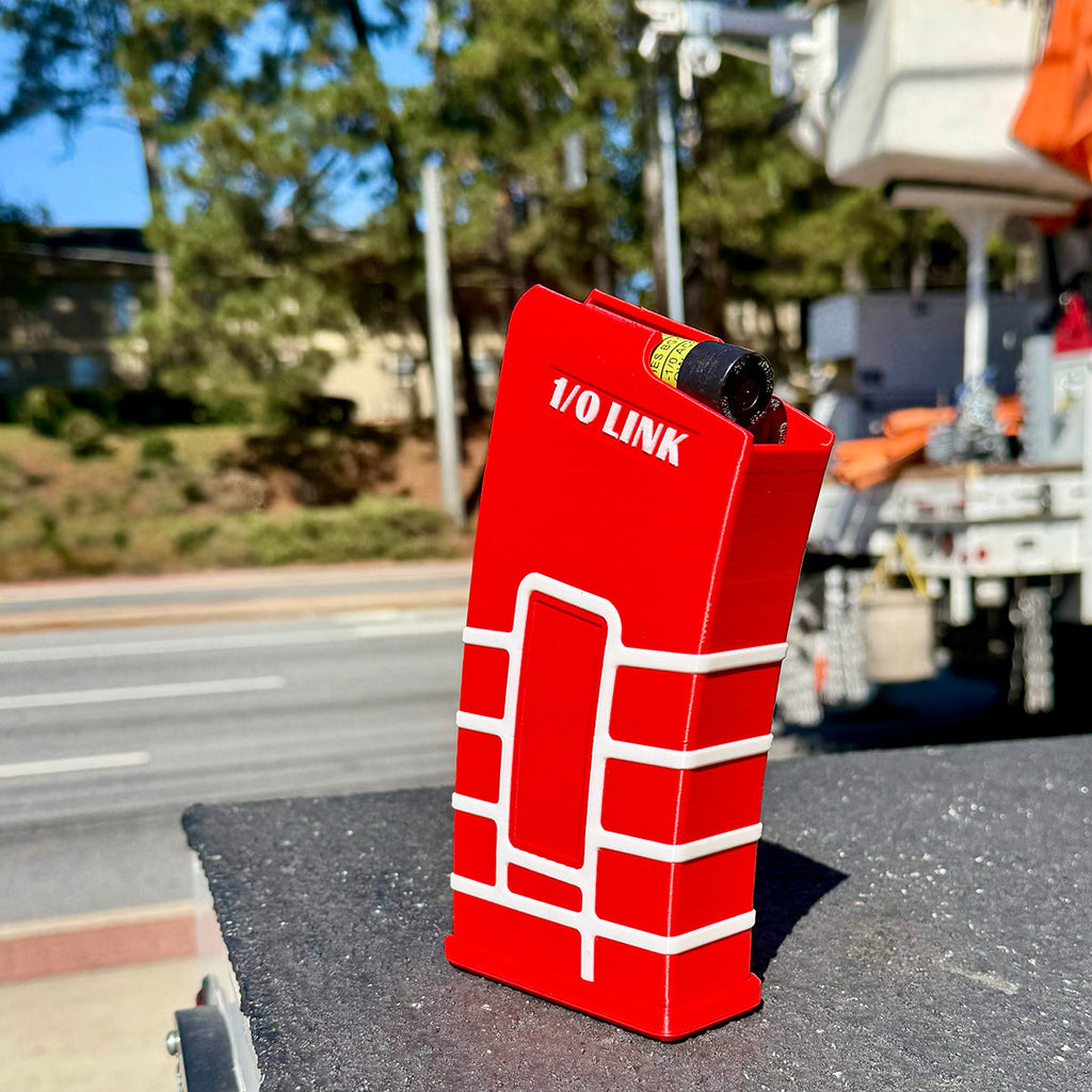 Insul Link Mag-Style Spring-Loaded Connector Holder for Linemen
